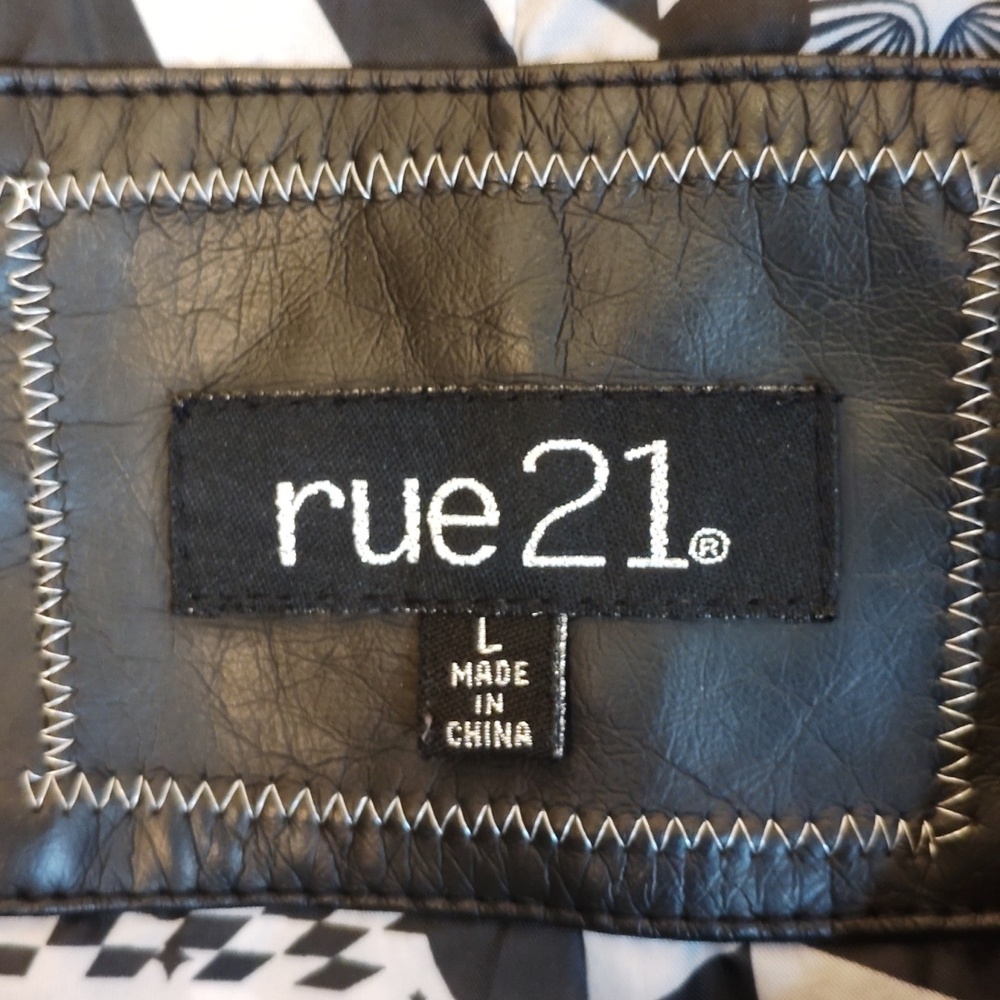 Rue21 Black Faux Leather Women's Jacket - Picture 5 of 6